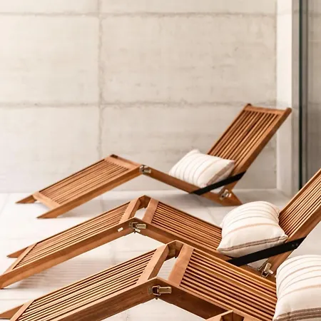 With Pool And Hot Tub Apartmán *