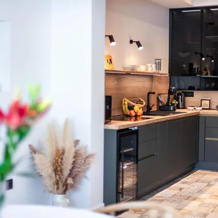 With Pool And Hot Tub * Cavtat