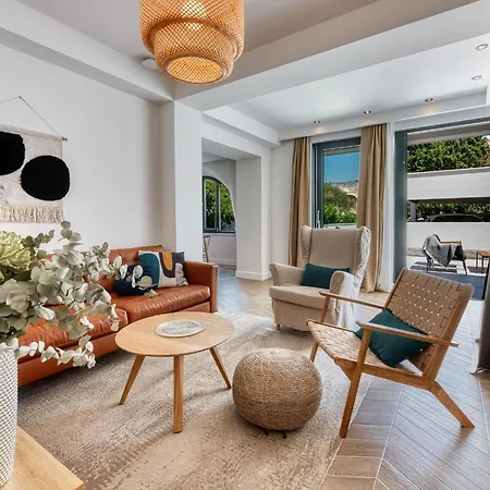 With Pool And Hot Tub Apartmán Cavtat