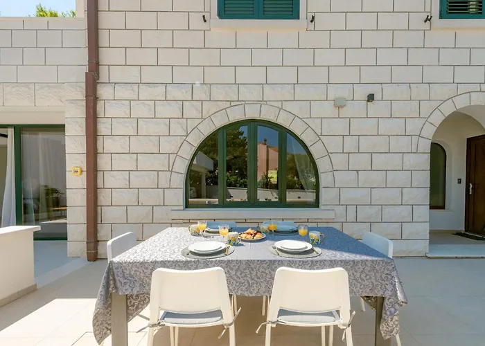 Apartament With Pool And Hot Tub