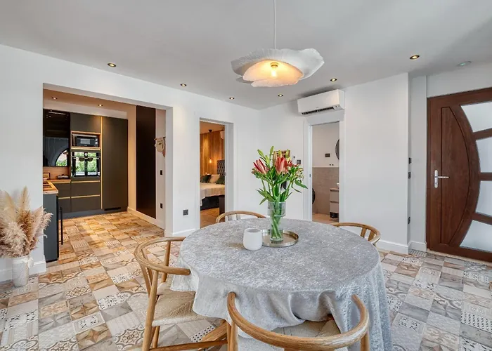 Apartament With Pool And Hot Tub Cavtat