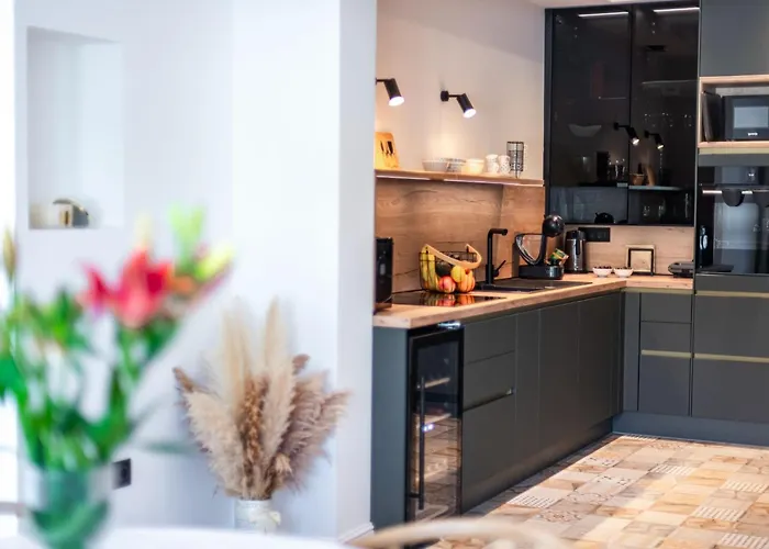 With Pool And Hot Tub * Cavtat