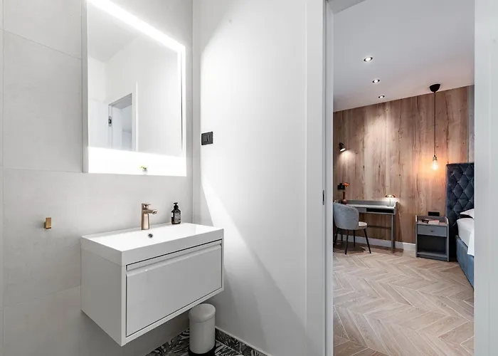 With Pool And Hot Tub * Cavtat